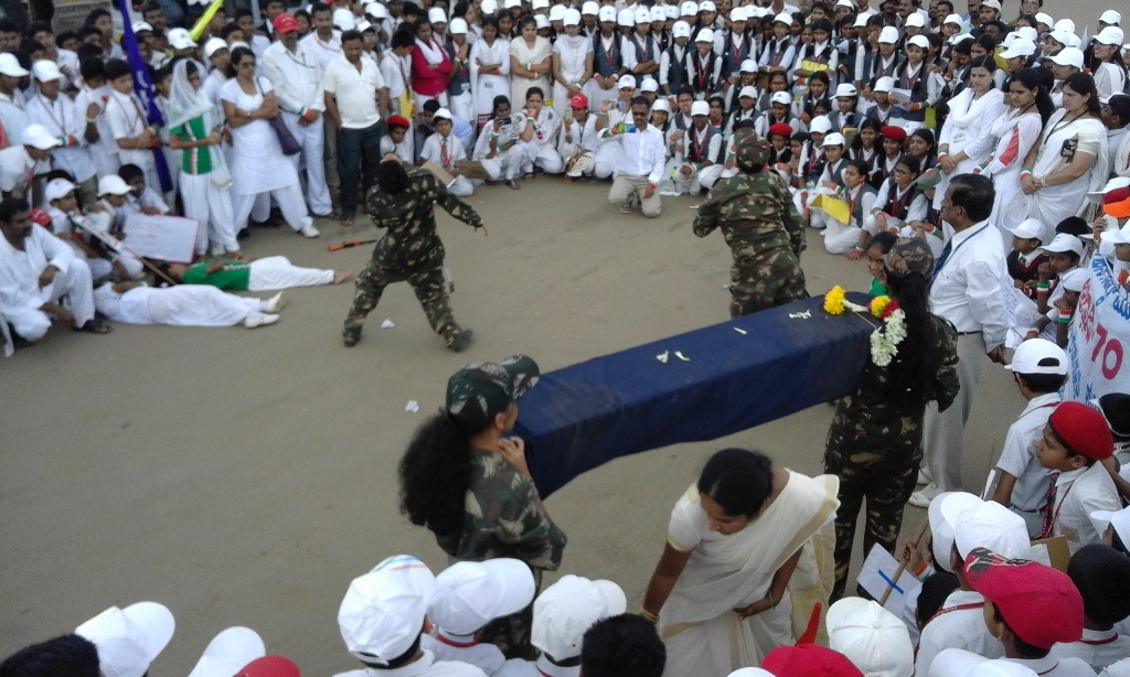 ದೇಶದ ವಿಚಾರದಲ್ಲಿ ರಾಜಕೀಯ ಸಲ್ಲದು: ಚಂದ್ರೇಶ್